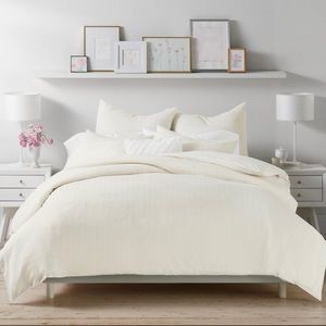 LC Lauren Conrad Sunday Duvet Cover Set